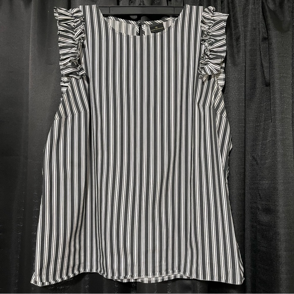 Black and White Short Sleeve Blouse